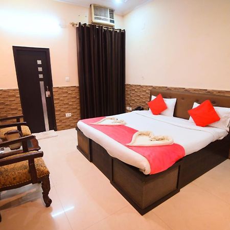 Taraji Resort Ayodhya Exterior foto